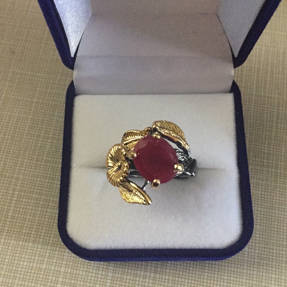 Gold Leaf Red Stone Ring - Women Jewelry